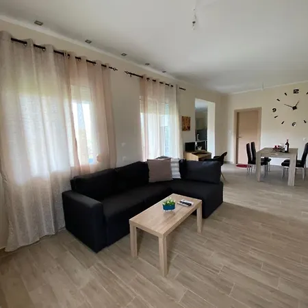 Holiday home Casa Mariei *